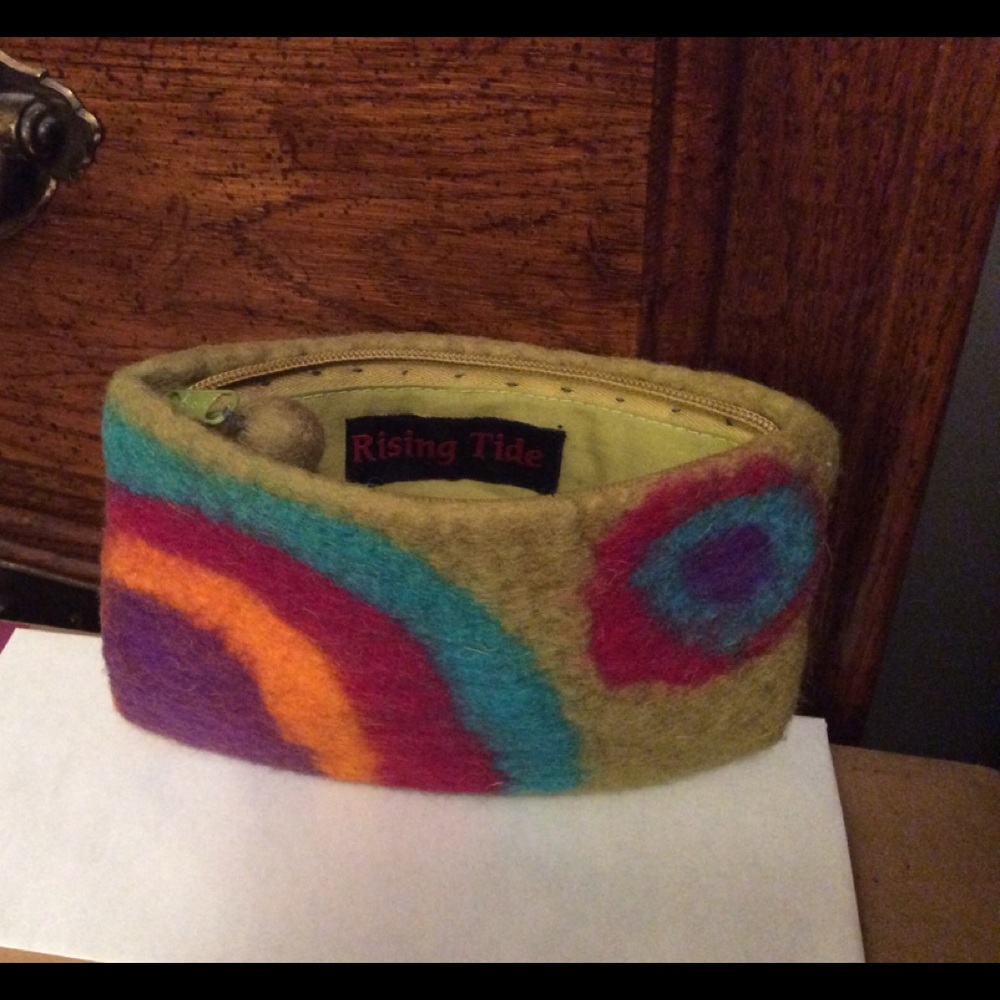 Clutch Wool Small Vintage by Rising Tide